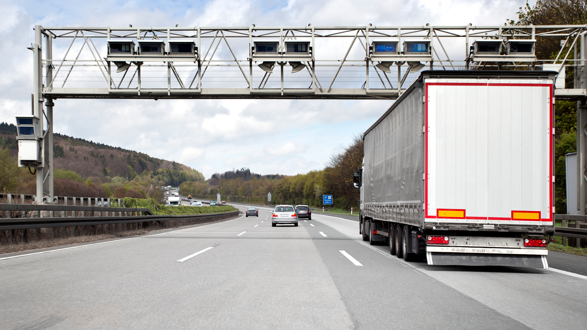 Toll gantry